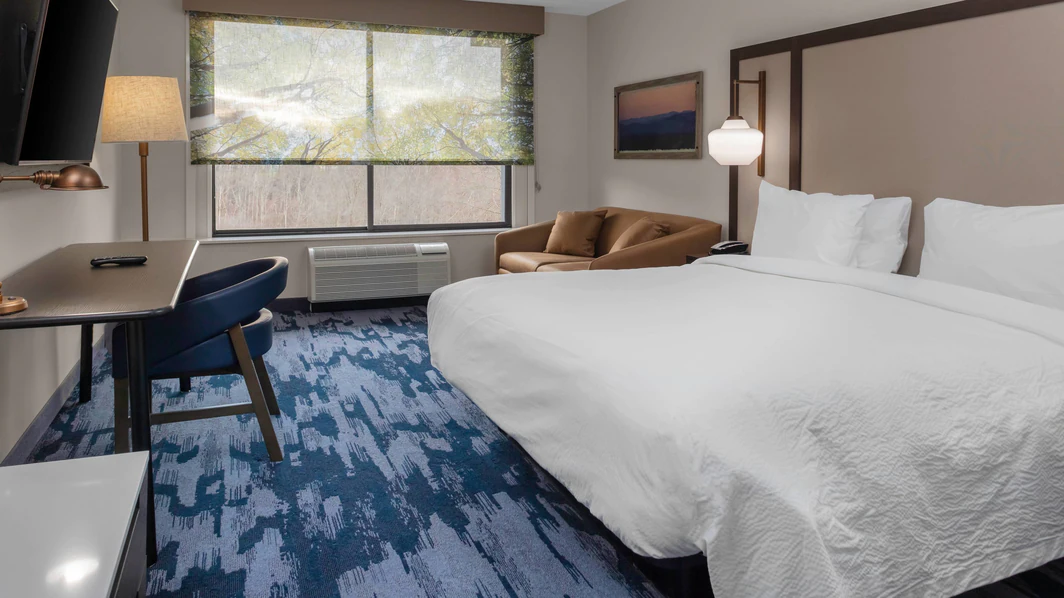 Best Hotel Room in Enfield,  CT - Fairfield Inn & Suites